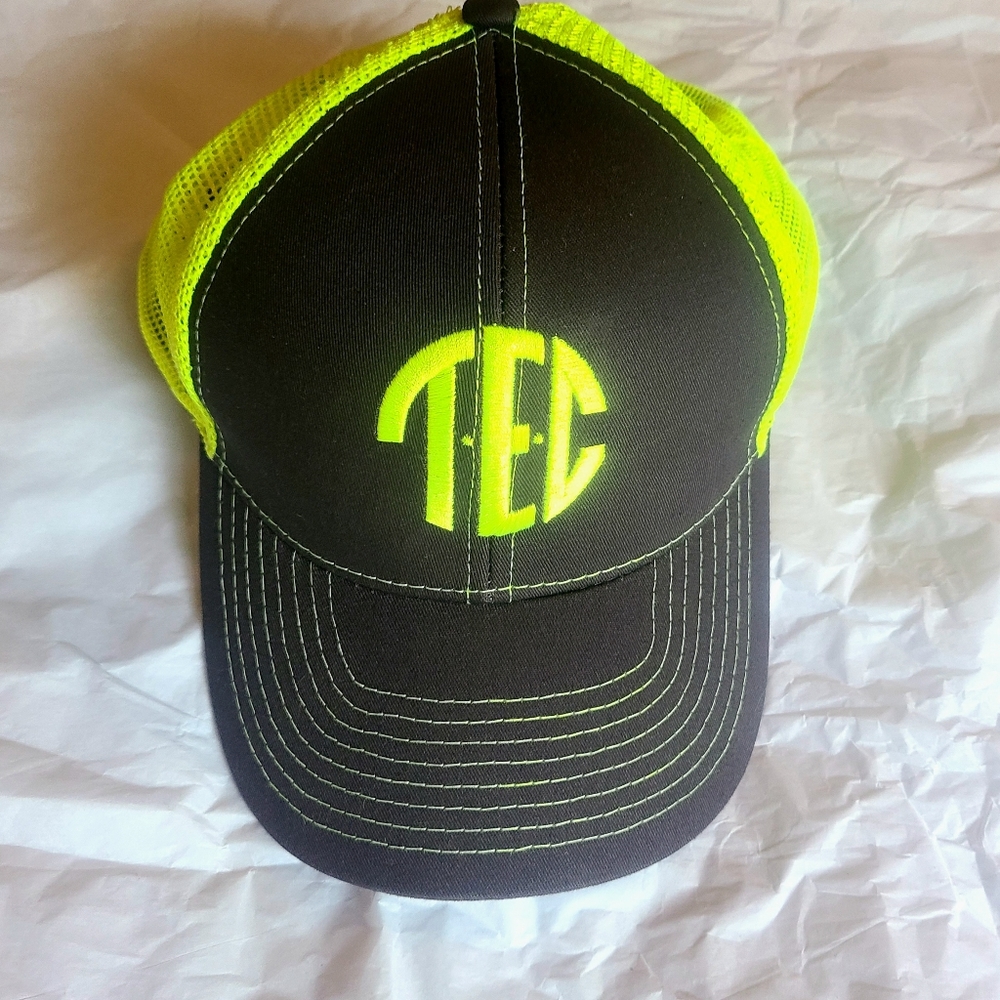 Komatsu High Vision TEC hat